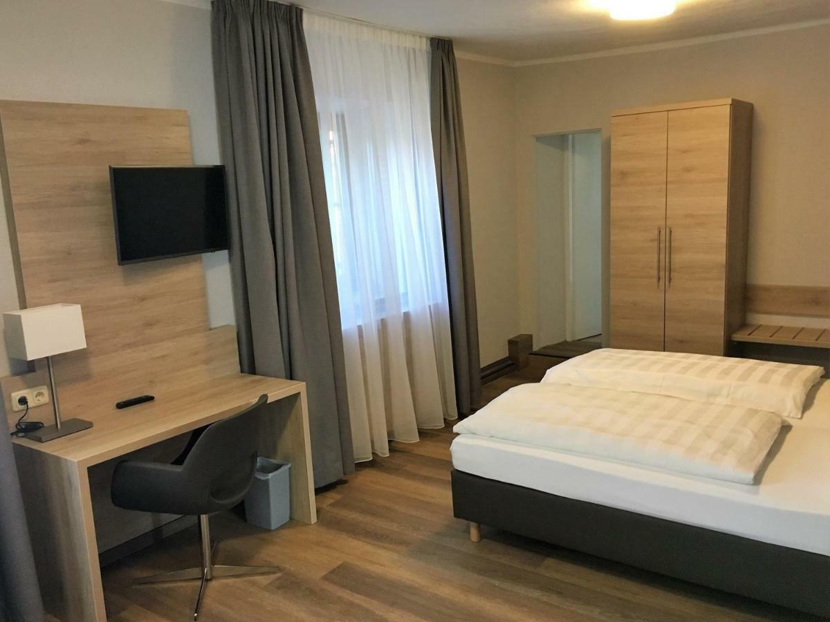 Eberl Hotel Pension Muenchen Feldmoching Eksteriør bilde